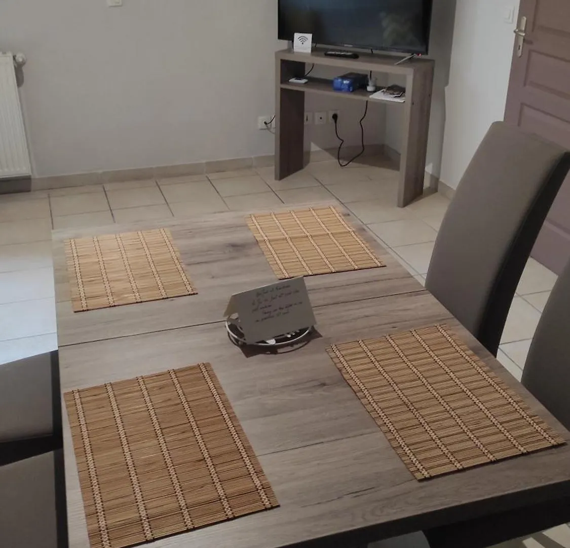 Appartement 4 Couchages - Centre Ville St Donat Sur L'Herbasse Saint-Donat-sur-l'Herbasse France